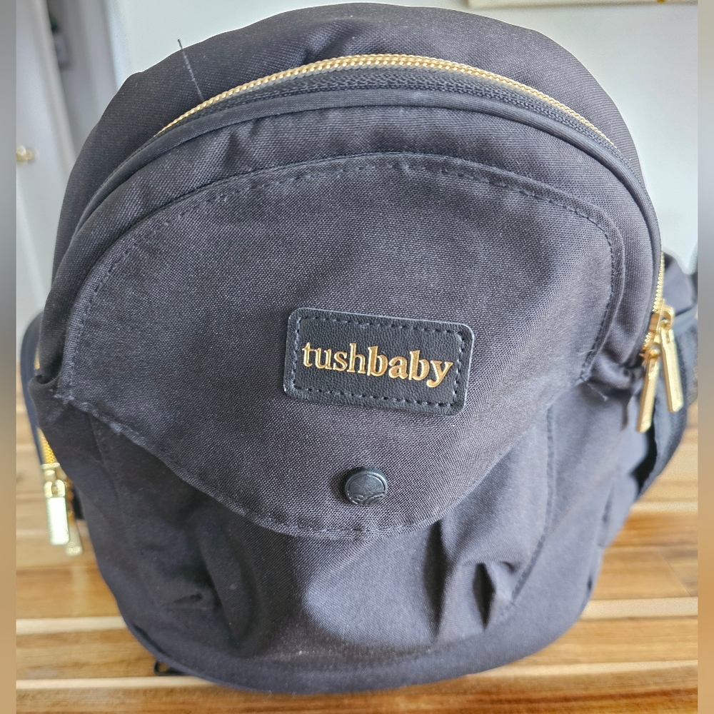 Tush Baby Hip Carrier Black & Gold